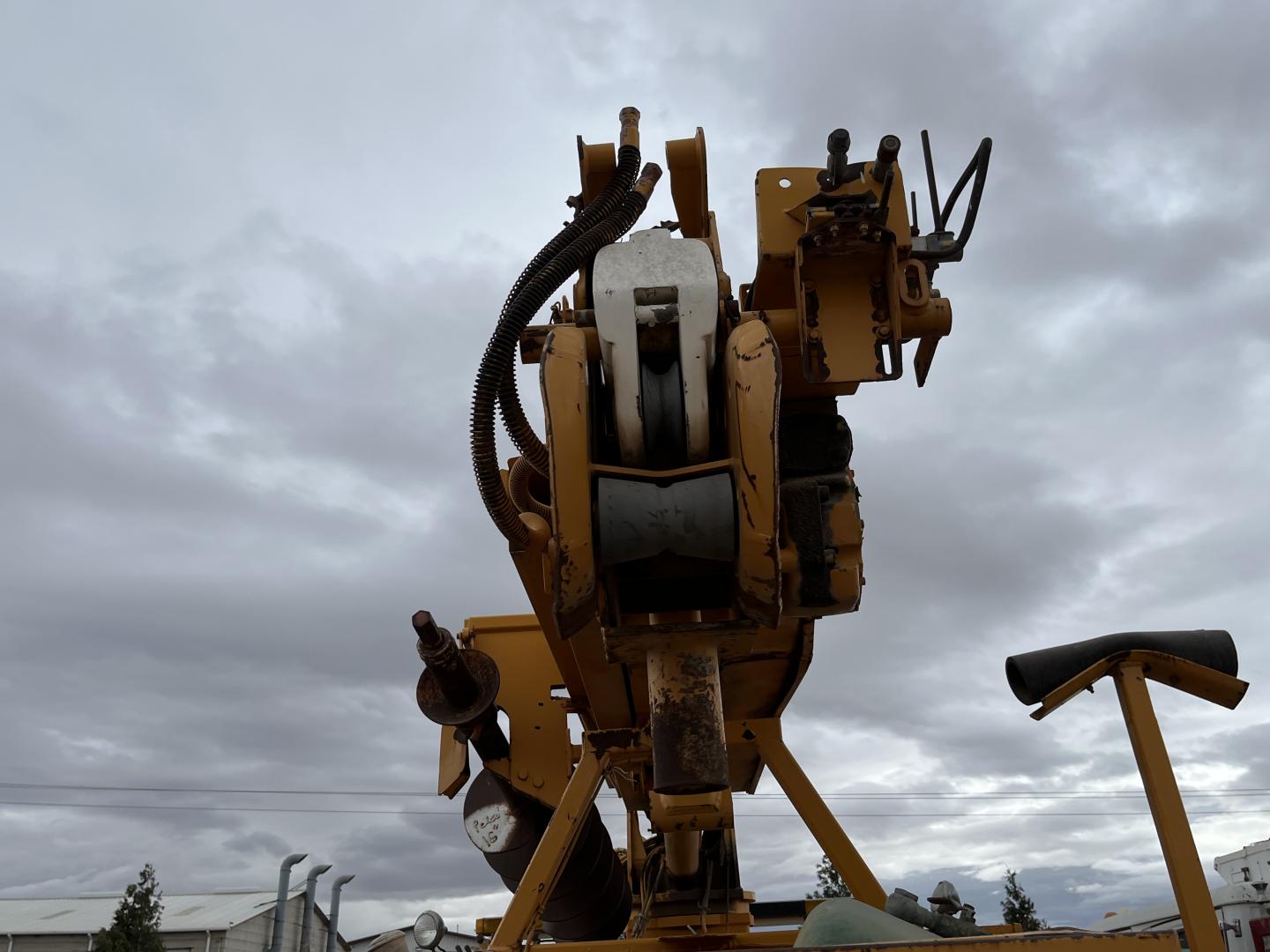 ./imagenes/INVOICE/2019/6832/CAMION PERFORADOR  (27).JPG